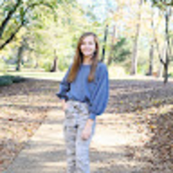 Meet your Posher, Celia - Picture 1 of 1